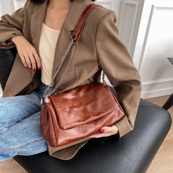 go-to chain leather bag